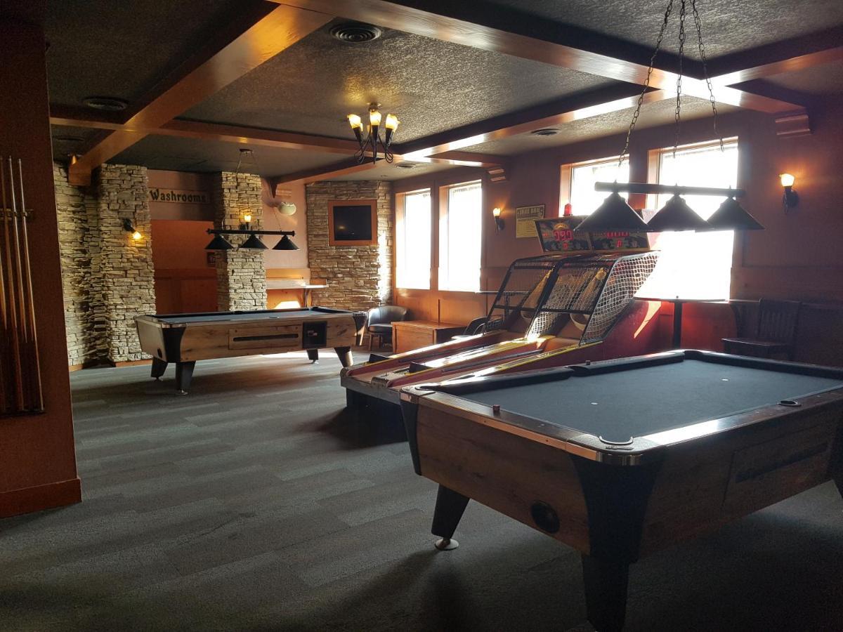 Inn Twin Pine & 2*