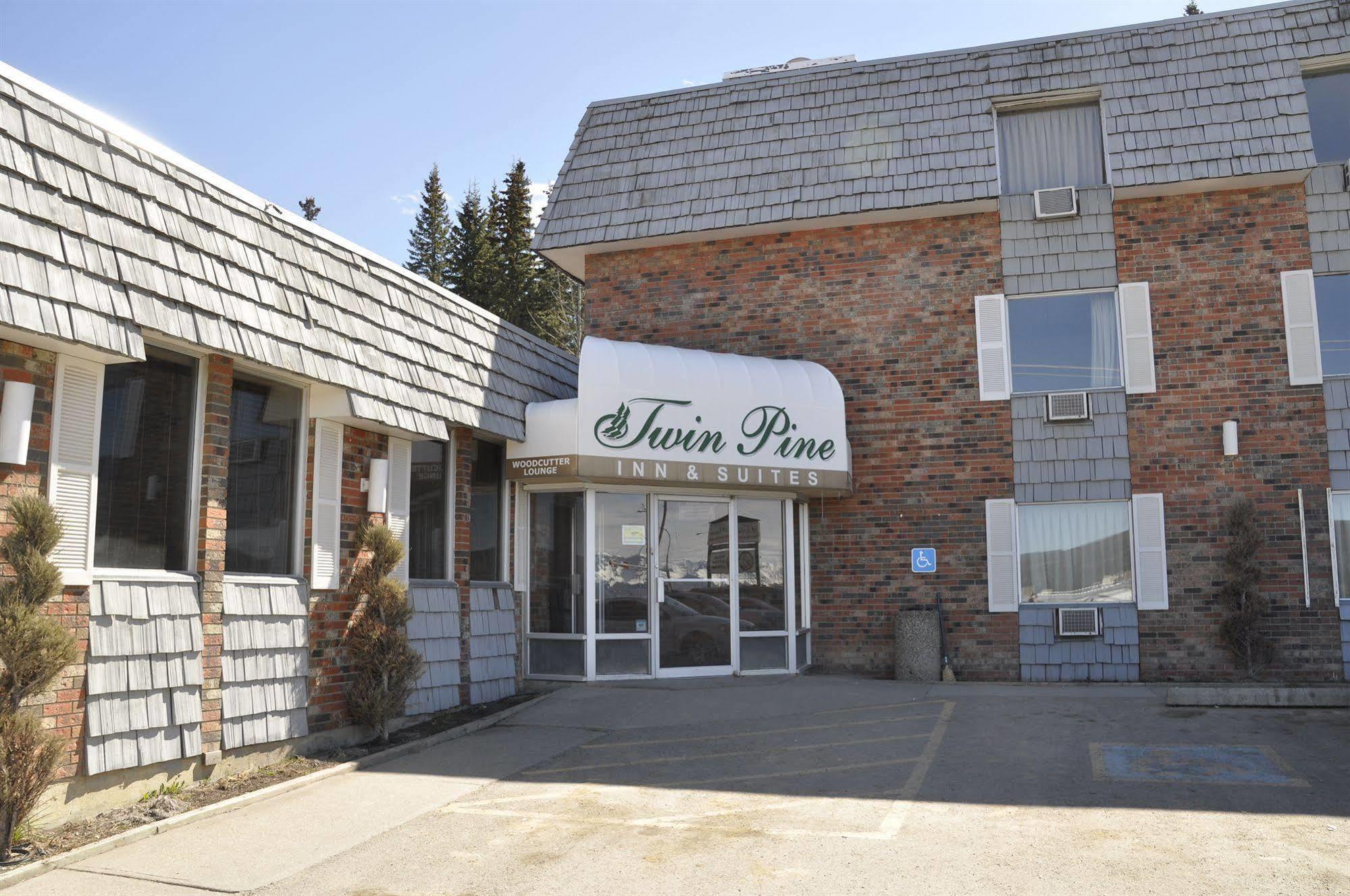 Twin Pine & 2*