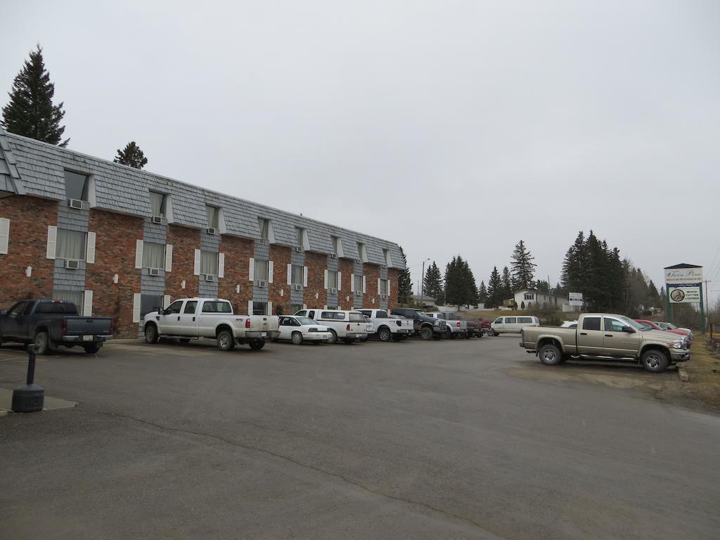 Inn Twin Pine & Hinton